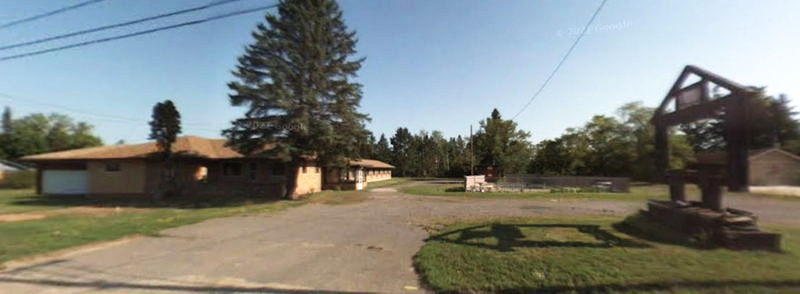 Trav-Lures Motel - 2009 Street View - Looks Closed (newer photo)